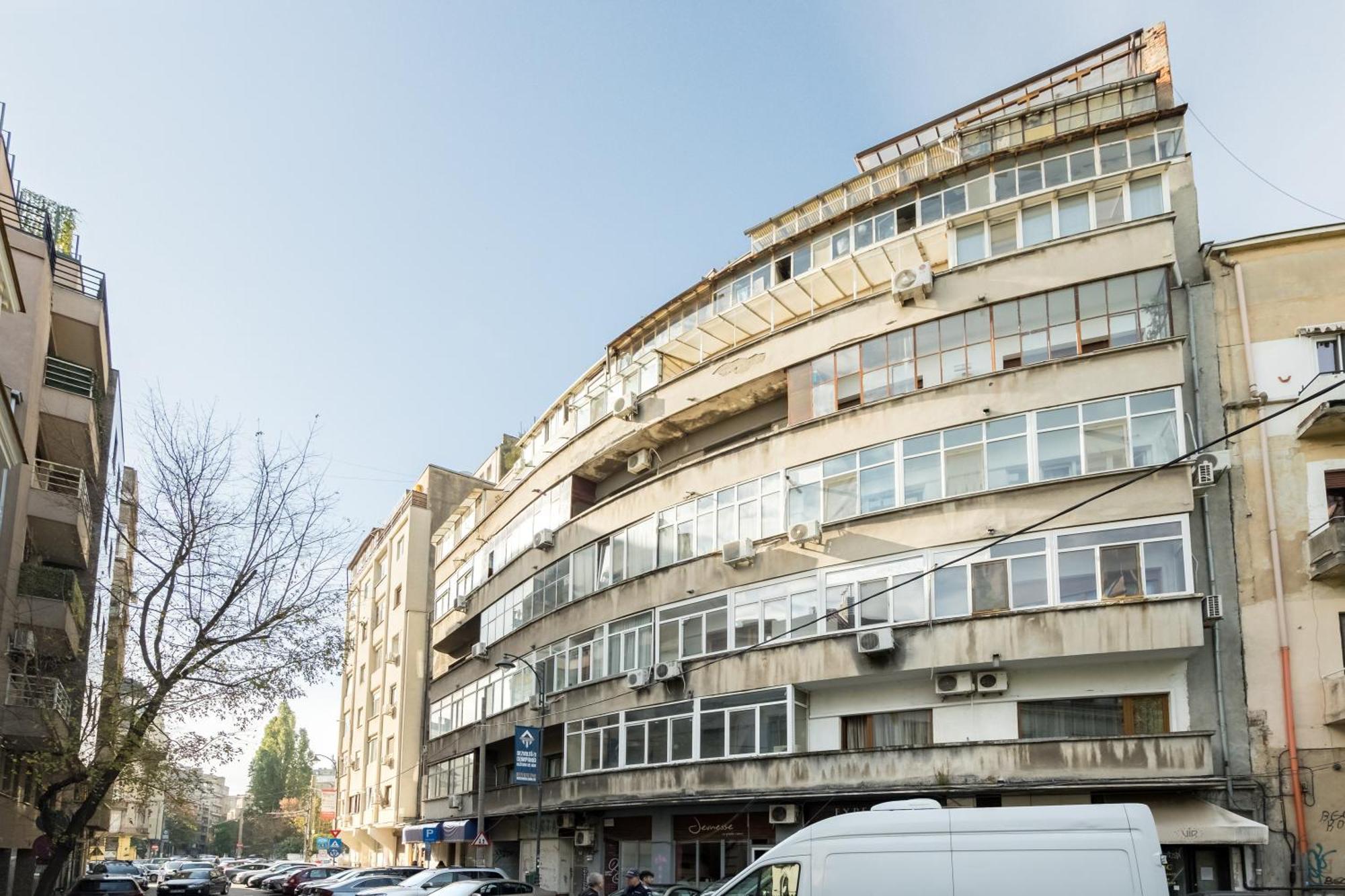 Urban Dream Studio With City Views & Comfort Букурещ Екстериор снимка
