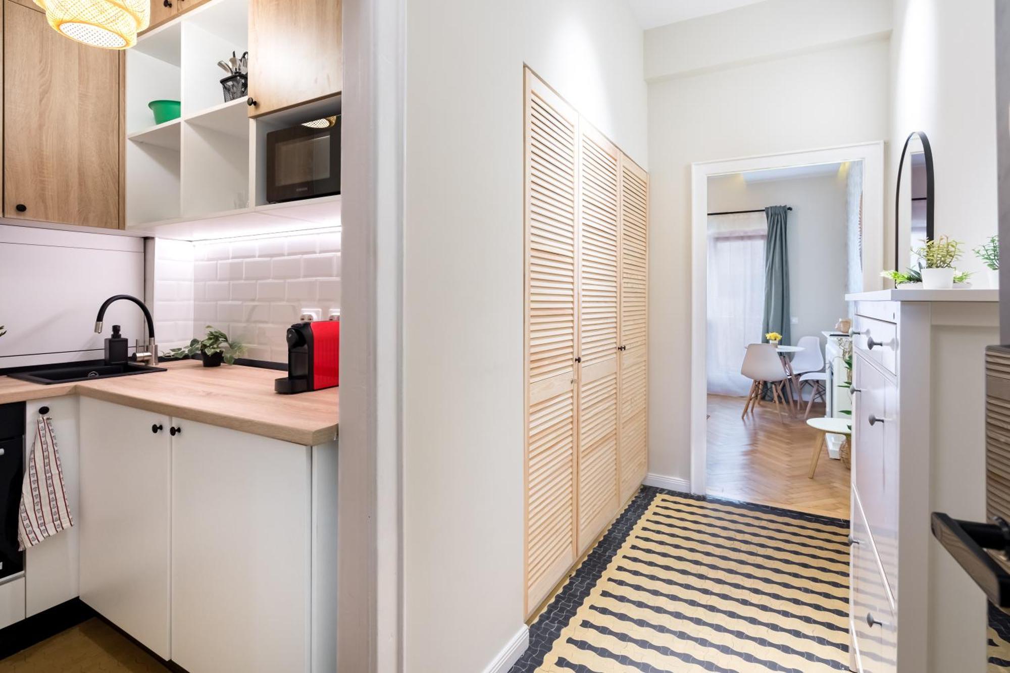 Urban Dream Studio With City Views & Comfort Букурещ Екстериор снимка