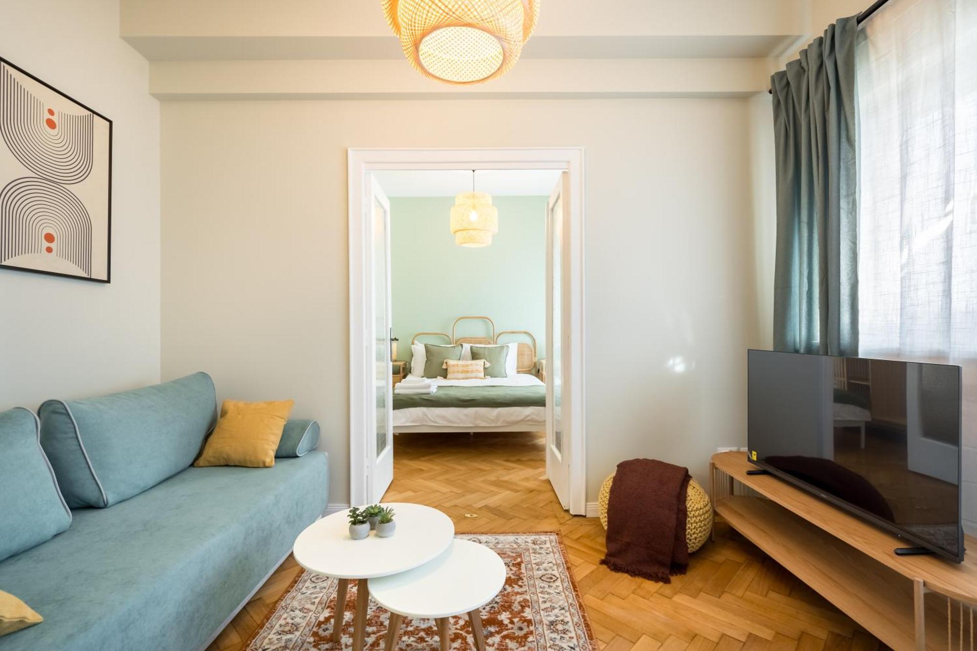 Urban Dream Studio With City Views & Comfort Букурещ Екстериор снимка