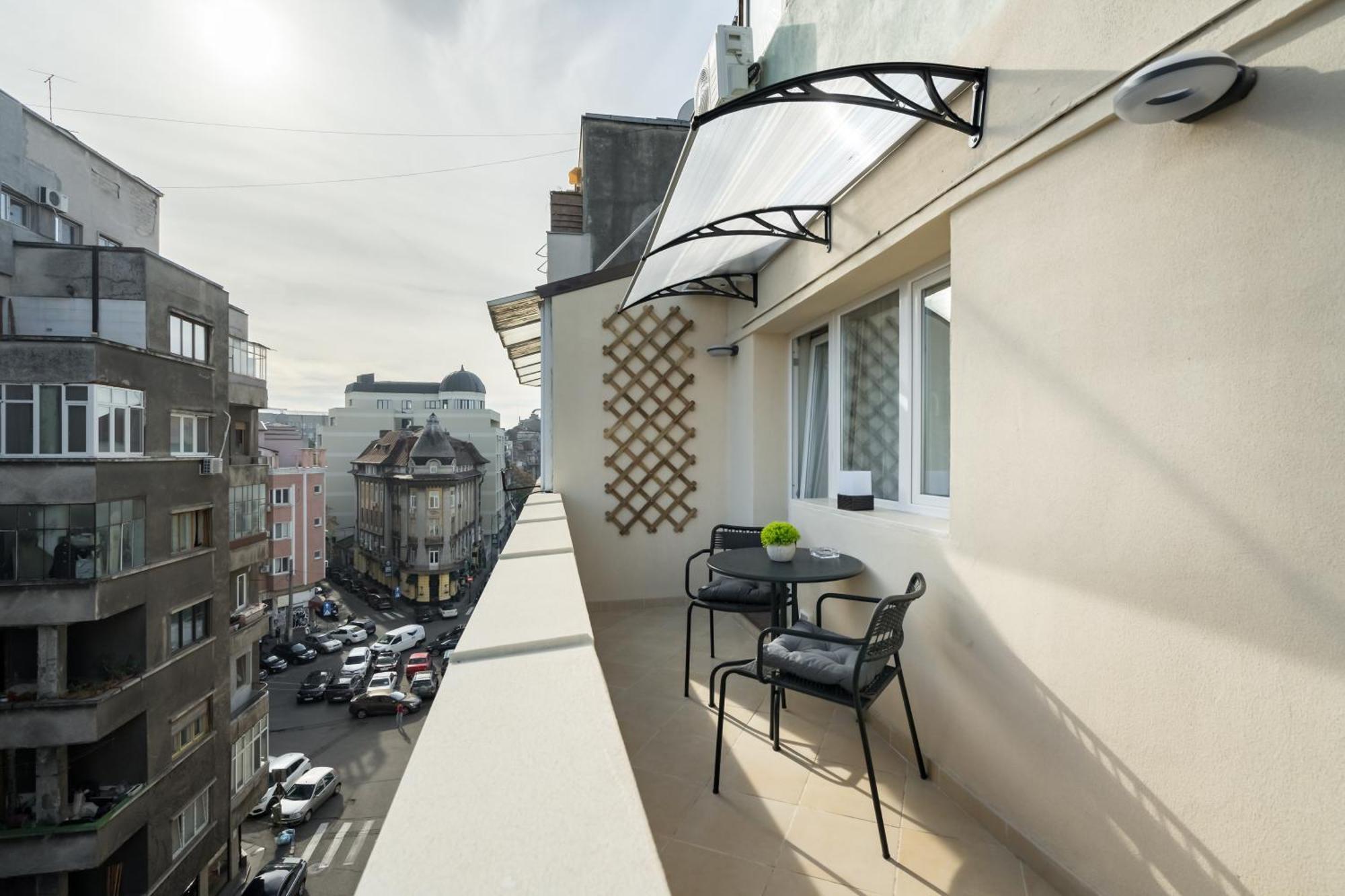 Urban Dream Studio With City Views & Comfort Букурещ Екстериор снимка