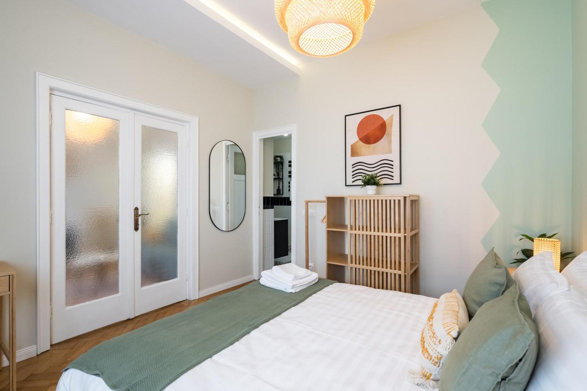 Urban Dream Studio With City Views & Comfort Букурещ Екстериор снимка