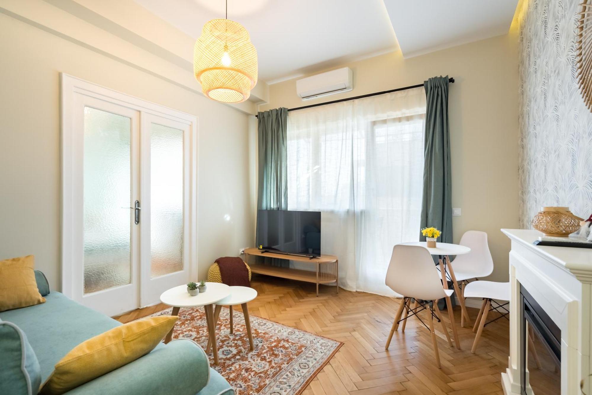 Urban Dream Studio With City Views & Comfort Букурещ Екстериор снимка
