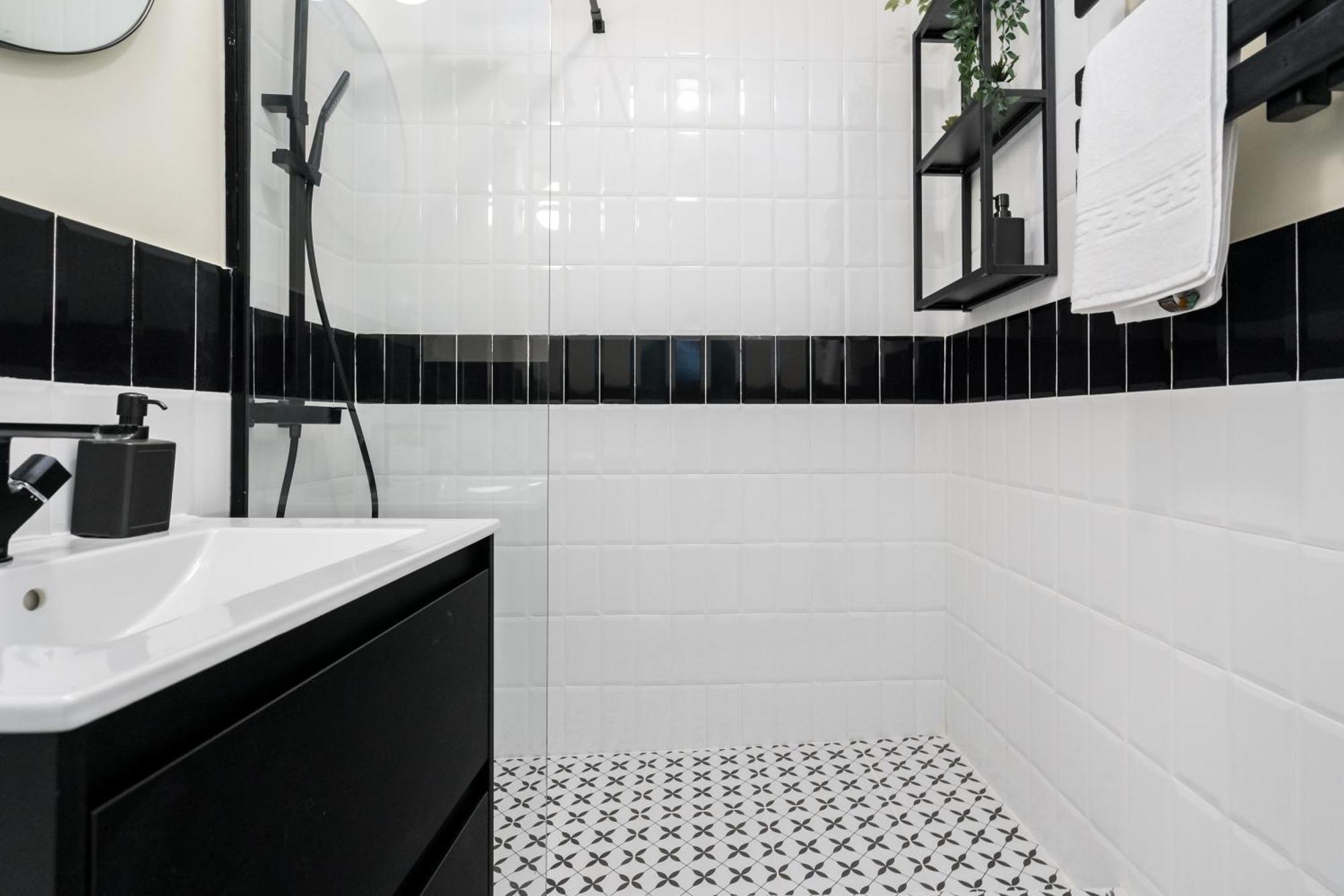 Urban Dream Studio With City Views & Comfort Букурещ Екстериор снимка